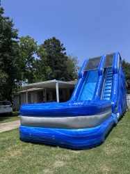 03.) The 18’ BlueWave Waterslide
